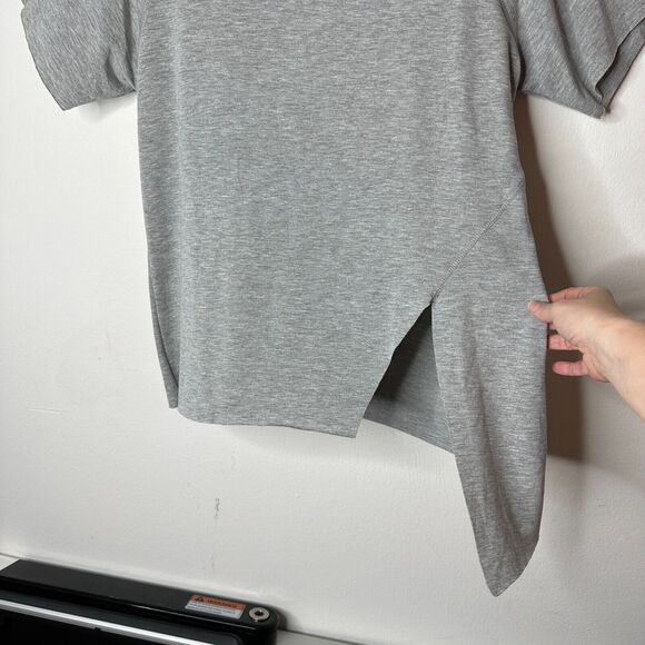 Sinuous Casual Gray Asymmetrical Hem Short Sleeve Relaxed Tee Round Neck Medium - Picture 3 of 10